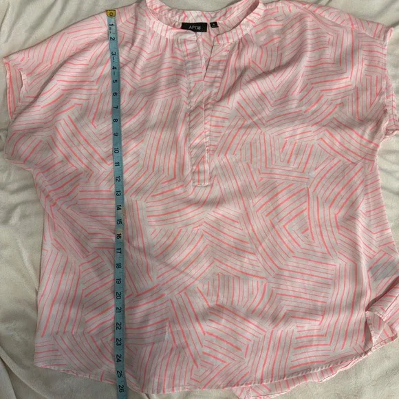 APT 9 Womens Pink White Geometric Print Short Sleeve V Neck Top Size X Large - Picture 7 of 9